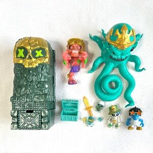 Treasure X Skull Island Swamp Tower Micro Playset / TreasureX Ship Captain Squid